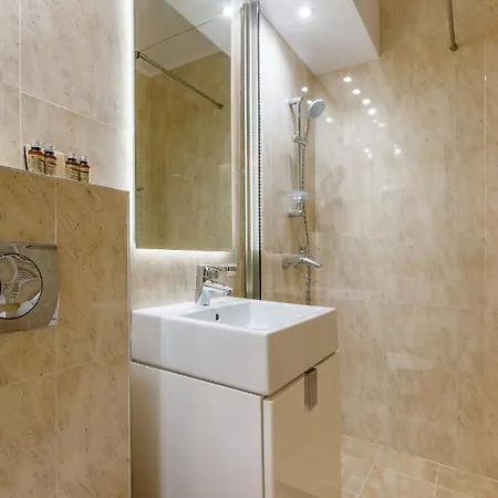 מלון Onal Boutique Hotelier מאמאיה