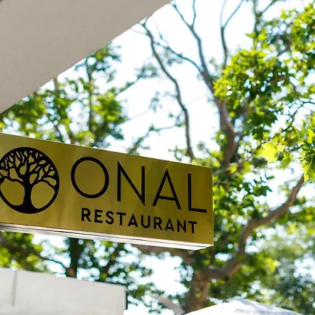Onal Boutique Hotelier 4* ママイア