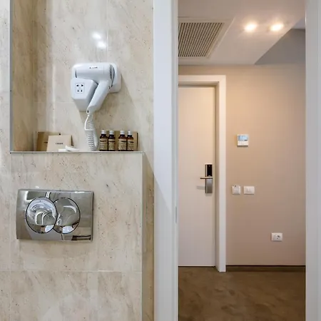 Onal Boutique Hotelier Hotell Mamaia