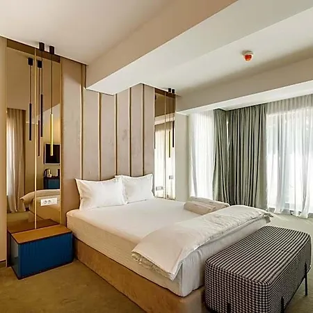 Onal Boutique Hotelier Mamaia